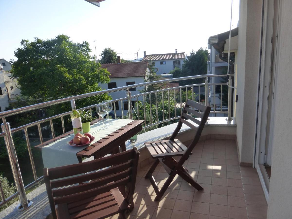 Apartment For Two 200M From The Beach Póla Kültér fotó